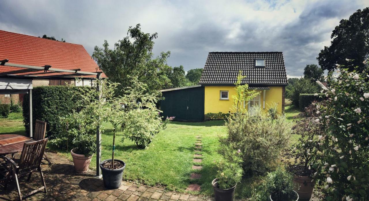 Gaestehaus A+C Bovet Wesenberg Bagian luar foto